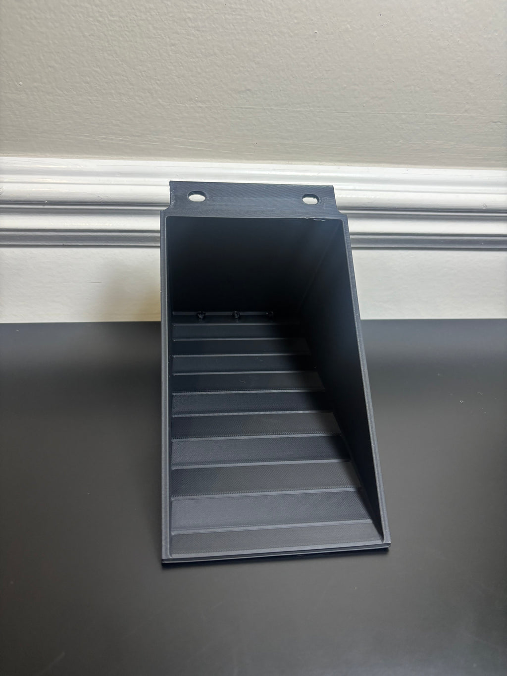 Rtr underseat storage compartment