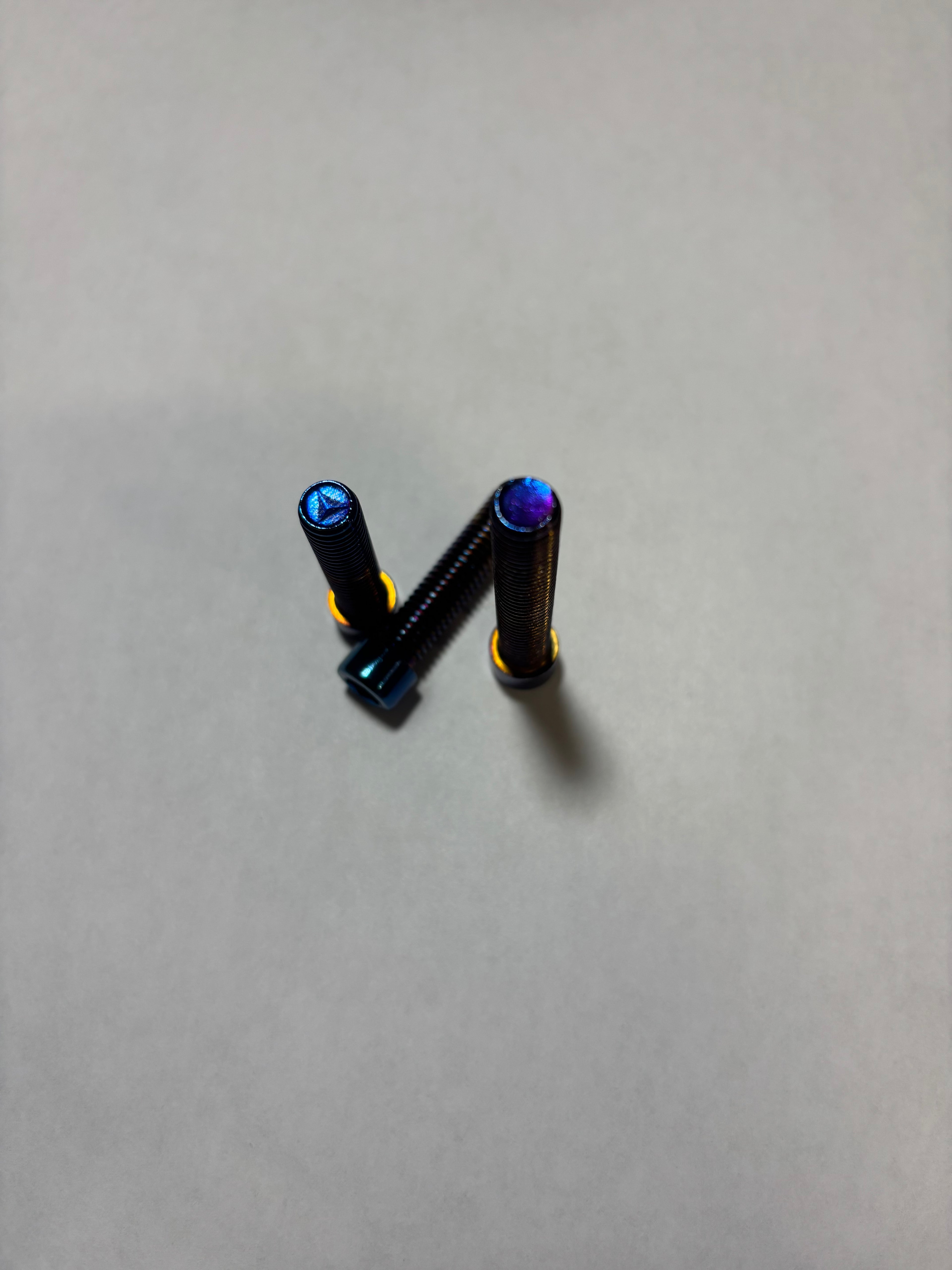 Surron lbx suspension triangle bolts